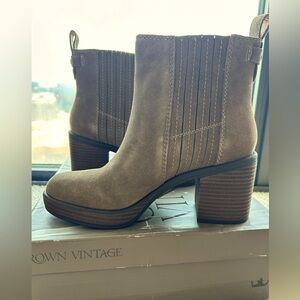 NEW Crown Vintage Tan Cow Suede Booties